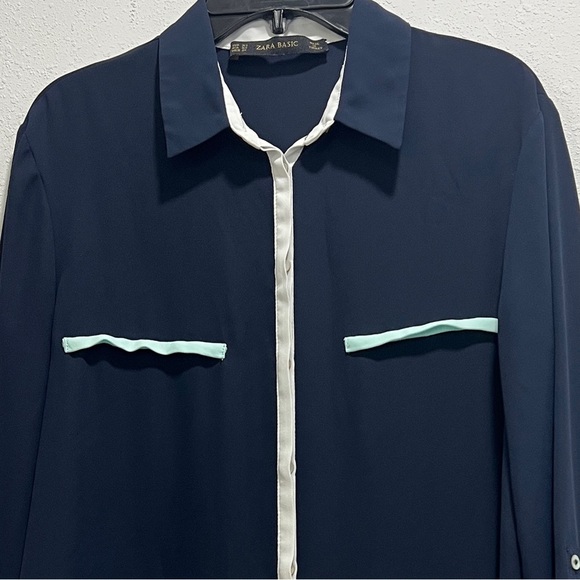 Zara Basic Women’s Navy and White Lightweight Button Up Top Size XS - Picture 2 of 5